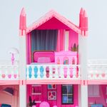 Casa-De-Muñecas-De-2-Pisos-Y-Altillo
