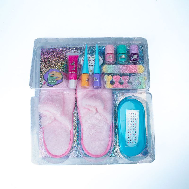 Set-De-Manicure-Y-Pedicure--Incluye-Pantuflas